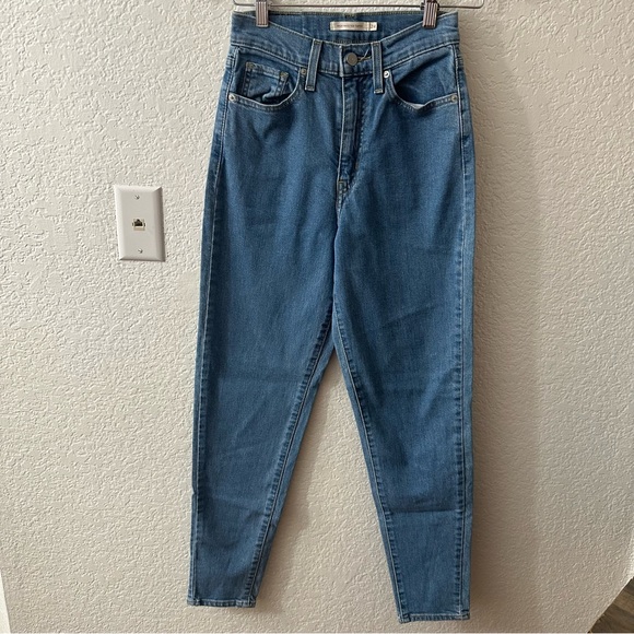 Levi’s High Waisted Taper Jeans size 24 - Picture 2 of 8